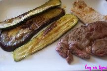 Parillade de filet de buf et porc au aubergines et courgettes