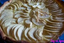 Tarte aux pommes, crme  leau de fleur doranger