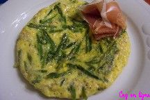 Omelette aux asperges sauvages. Cliquer pour voir la recette